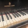 【必見！】ラフマニノフが愛用したピアノは現在日本にある！蓋の傷は手が大きくて指が
